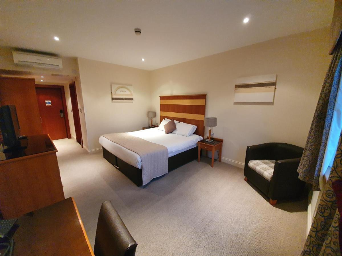 Towers Hotel & Spa Суонси Экстерьер фото